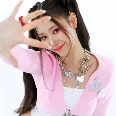 Atikarn Na Thalang (อติกานต์ ณ ถลาง)