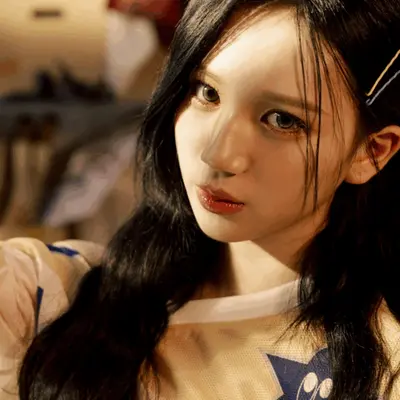 Jiang Ruining (蒋瑞宁)