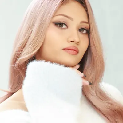 Palak Kamat (पलक कामत)